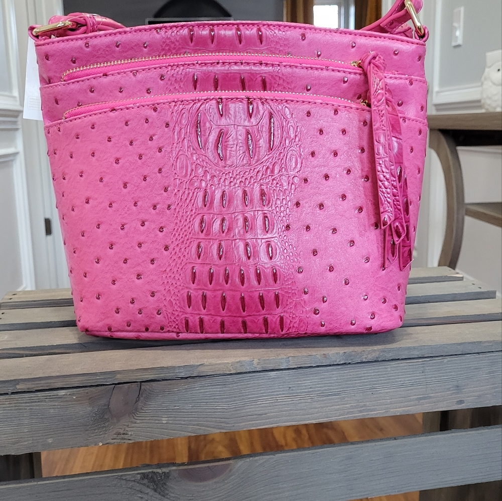 Women's pink handbag